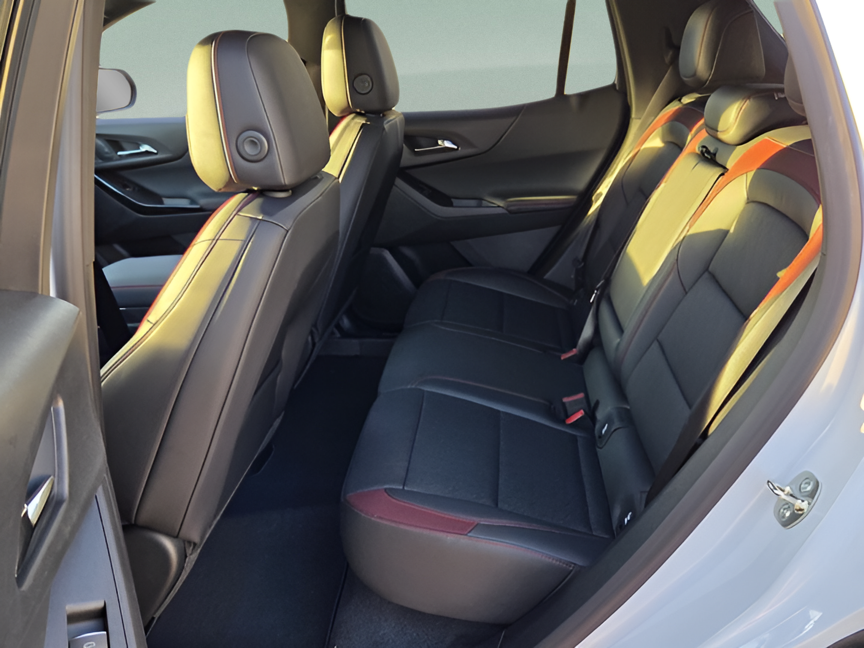 New 2027 Chevrolet Equinox RS FWD image 10