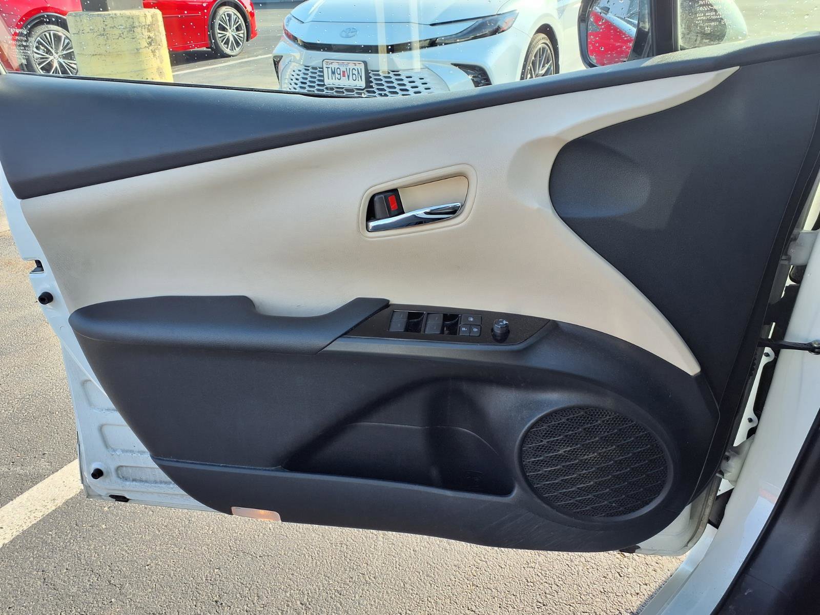 Used 2019 Toyota Prius Limited w/ Premium Convenience Package image 20