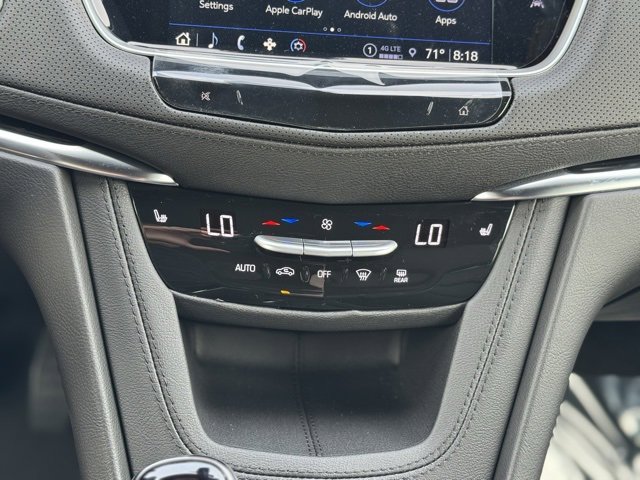 New 2025 Cadillac XT6 Luxury image 14