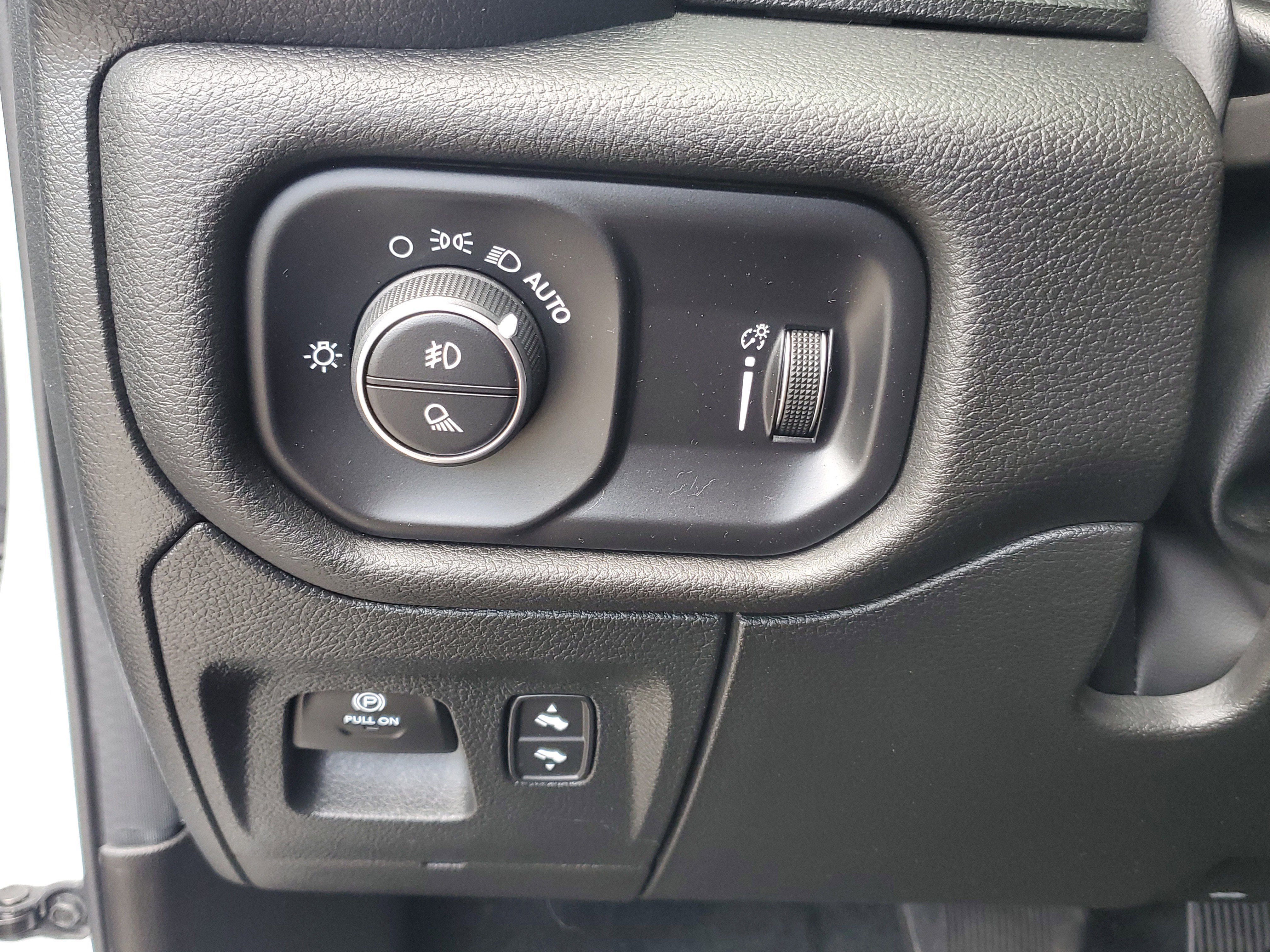 Used 2023 RAM 1500 Big Horn image 24