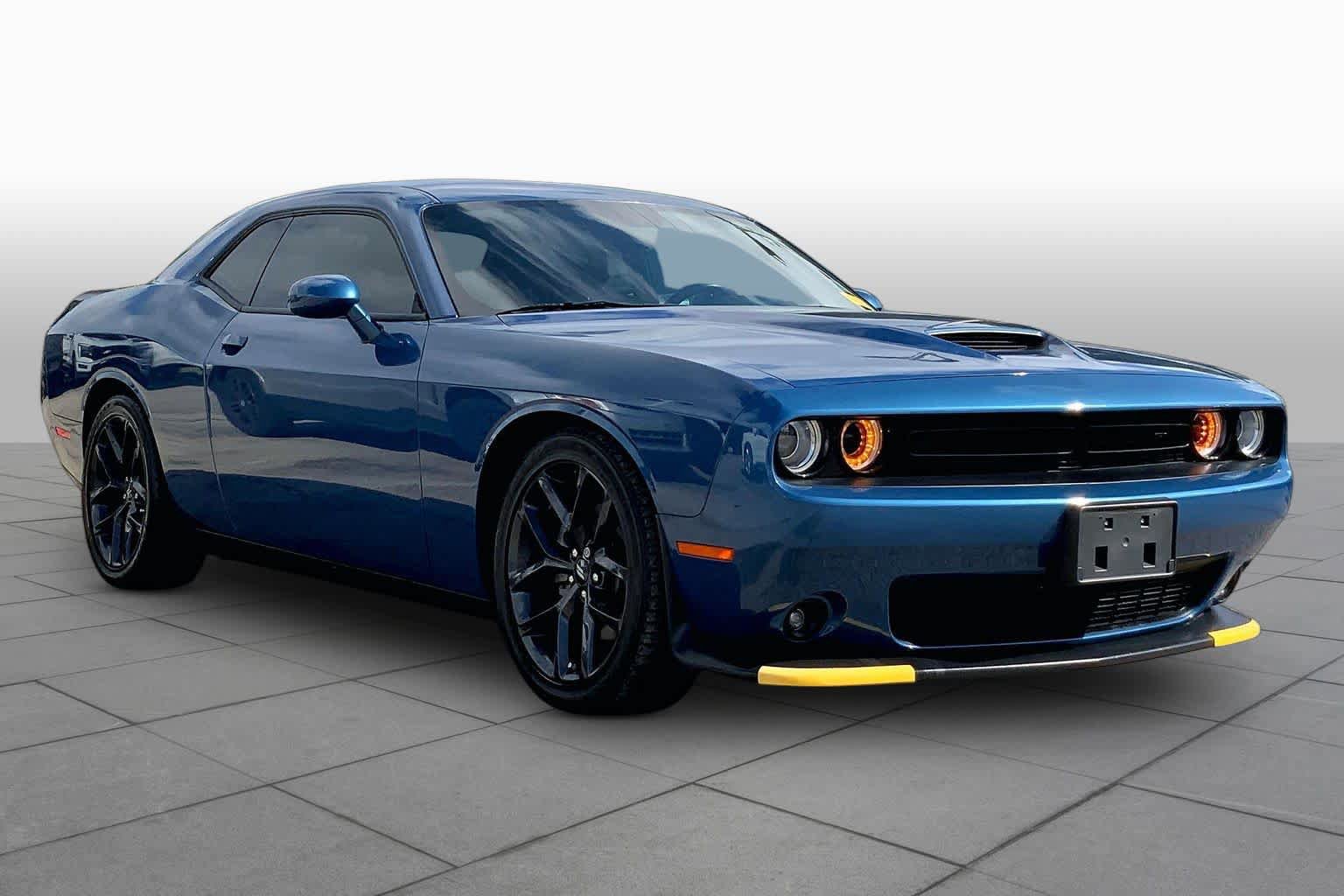 Used 2021 Dodge Challenger GT w/ Blacktop Package RWD image 3