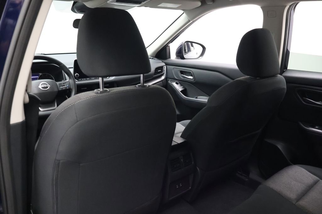 Used 2026 Nissan Rogue SV FWD image 20