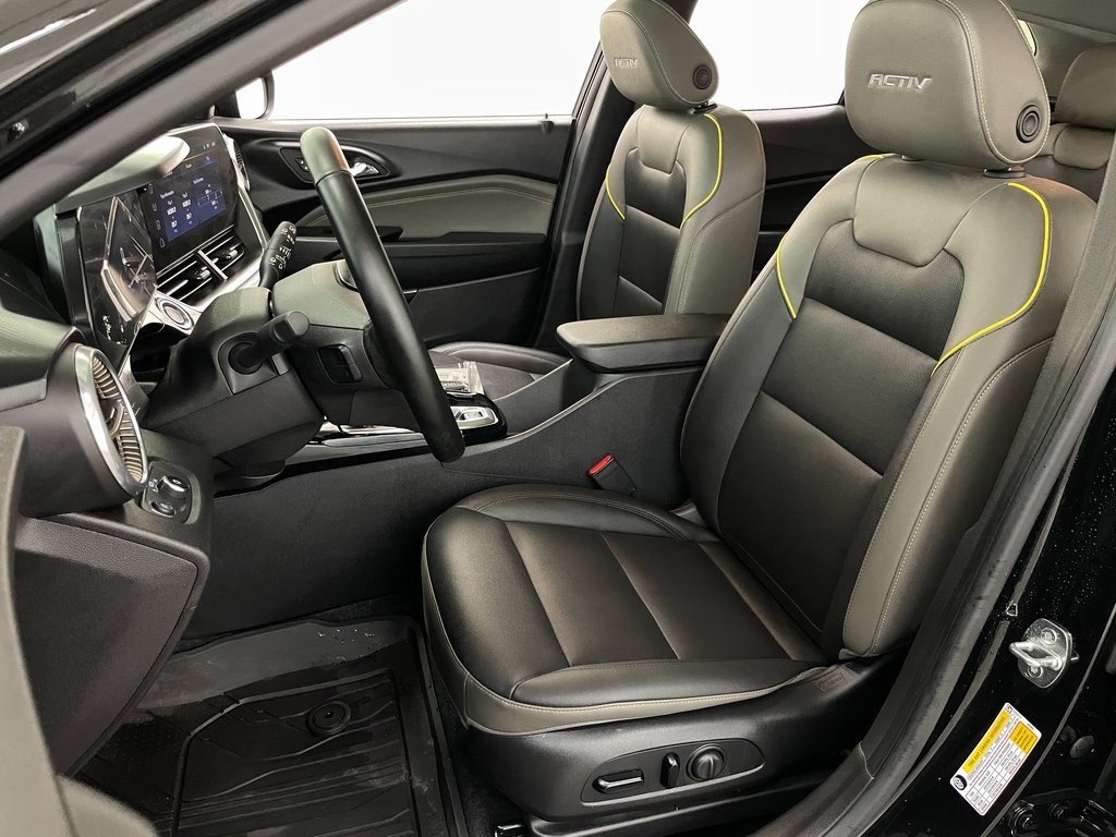 Certified 2024 Chevrolet Trax ACTIV w/ Sunroof Package image 22