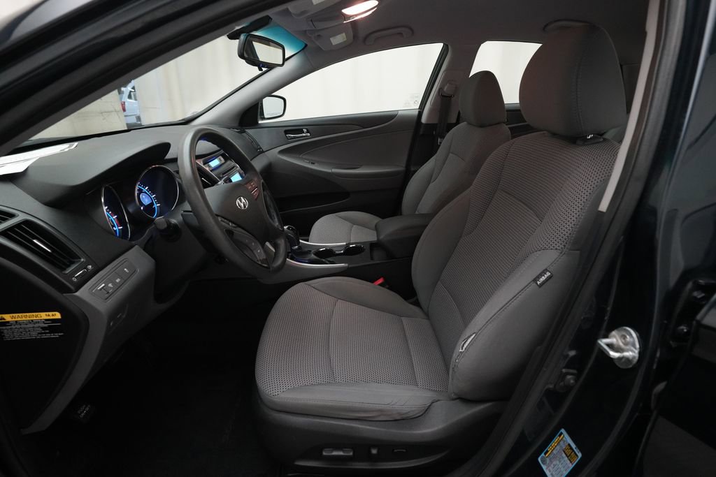 Used 2012 Hyundai Sonata GLS w/ Popular Equipment Pkg FWD image 7