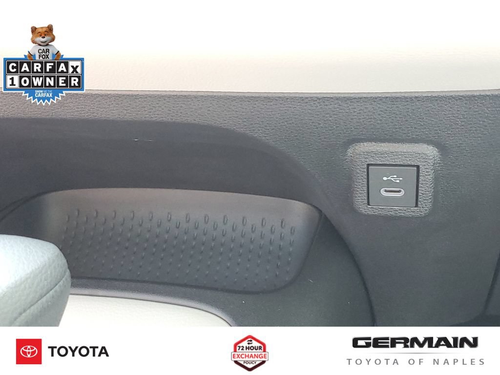 Used 2026 Toyota Corolla LE FWD image 31