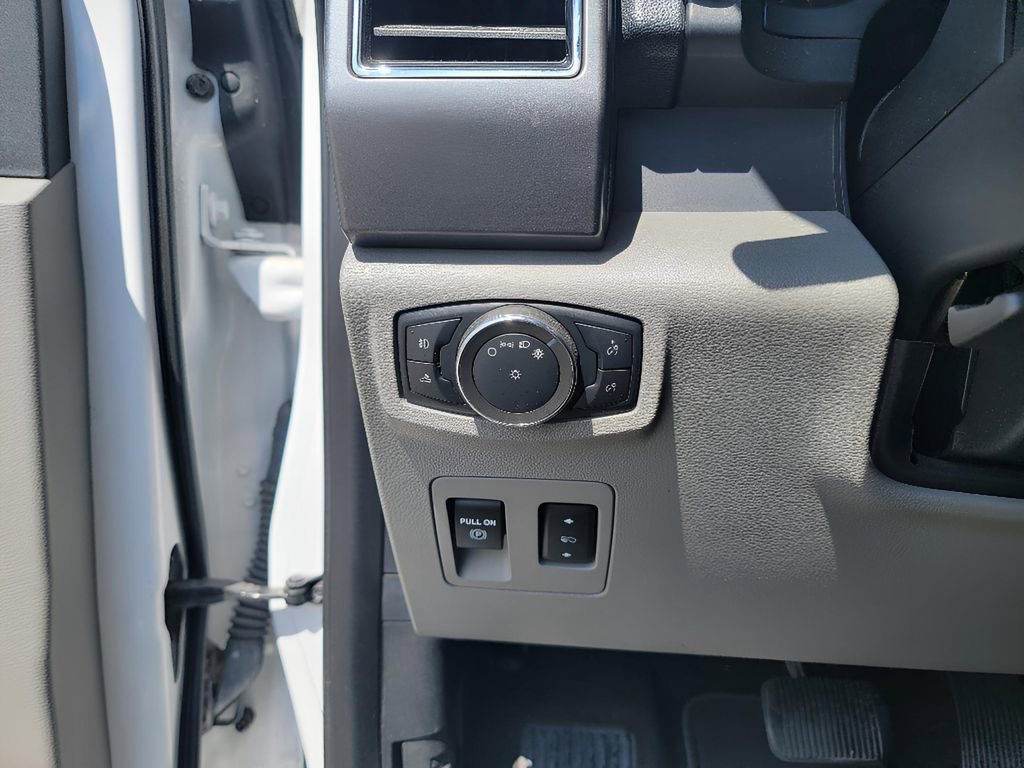 Used 2020 Ford F150 XLT w/ Equipment Group 302A Luxury AWD/4WD image 13