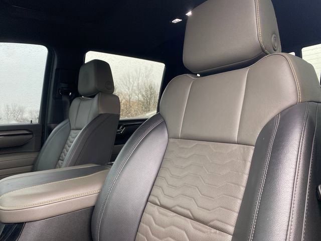 Used 2024 Chevrolet Silverado 2500 ZR2 w/ Technology Package image 15