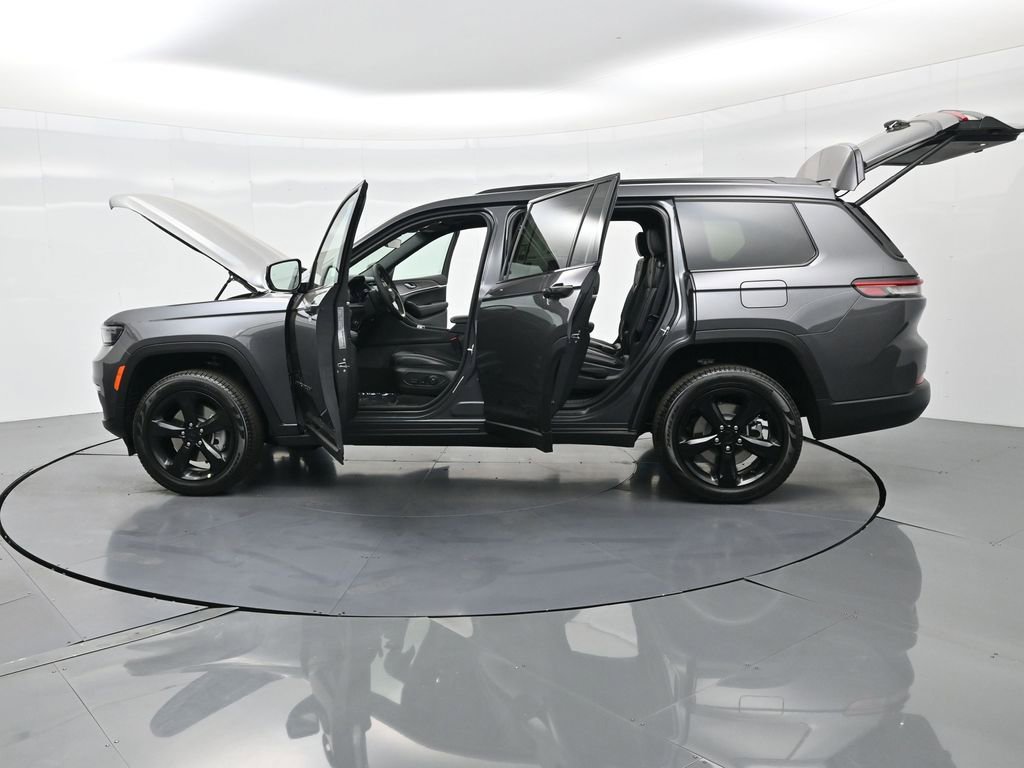 New 2025 Jeep Grand Cherokee L Limited w/ Black Appearance Package image 36