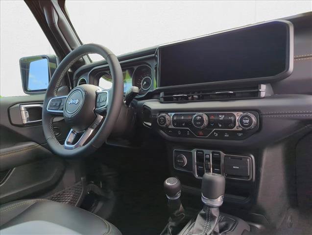 New 2025 Jeep Wrangler Unlimited Sahara w/ Safety Group AWD/4WD image 20
