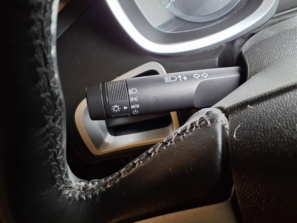 Used 2017 Chevrolet Equinox LT w/ Convenience Package image 8