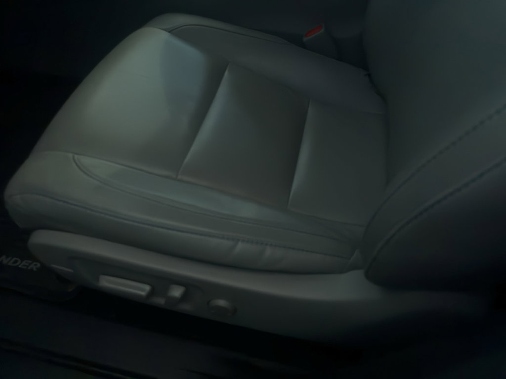 Used 2018 Toyota Highlander XLE image 8