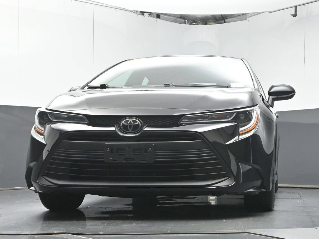 Used 2023 Toyota Corolla LE FWD image 30
