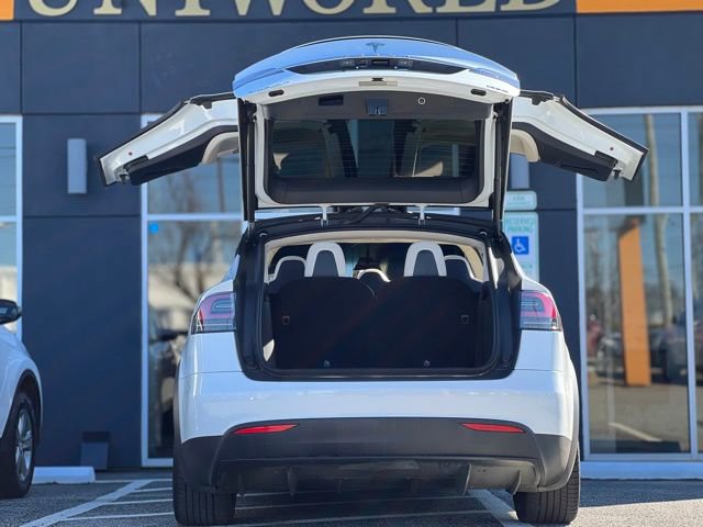 Used 2018 Tesla Model X 100D image 39