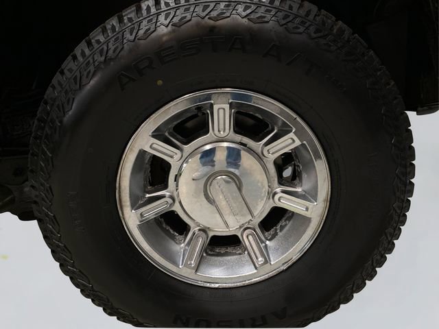 Used 2005 HUMMER H2 Luxury w/ Preferred Equipment Group image 18