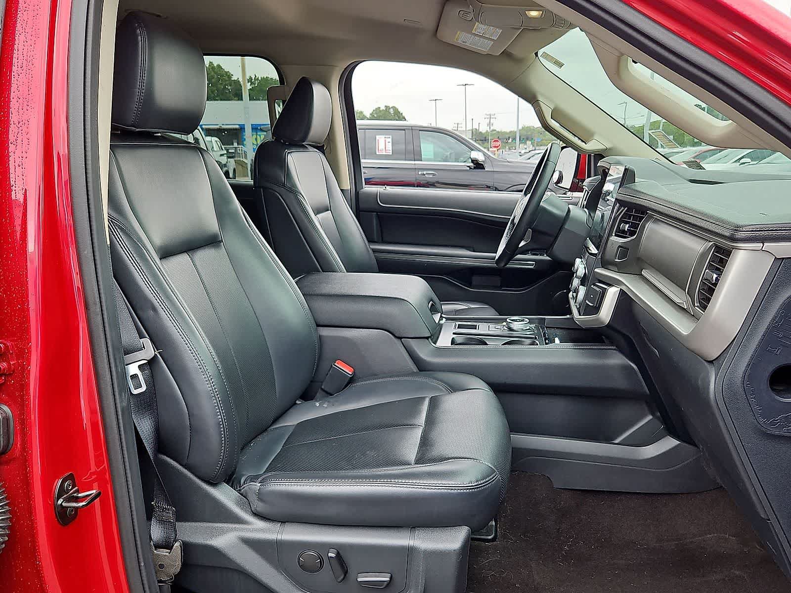 Used 2022 Ford Expedition XLT RWD image 33