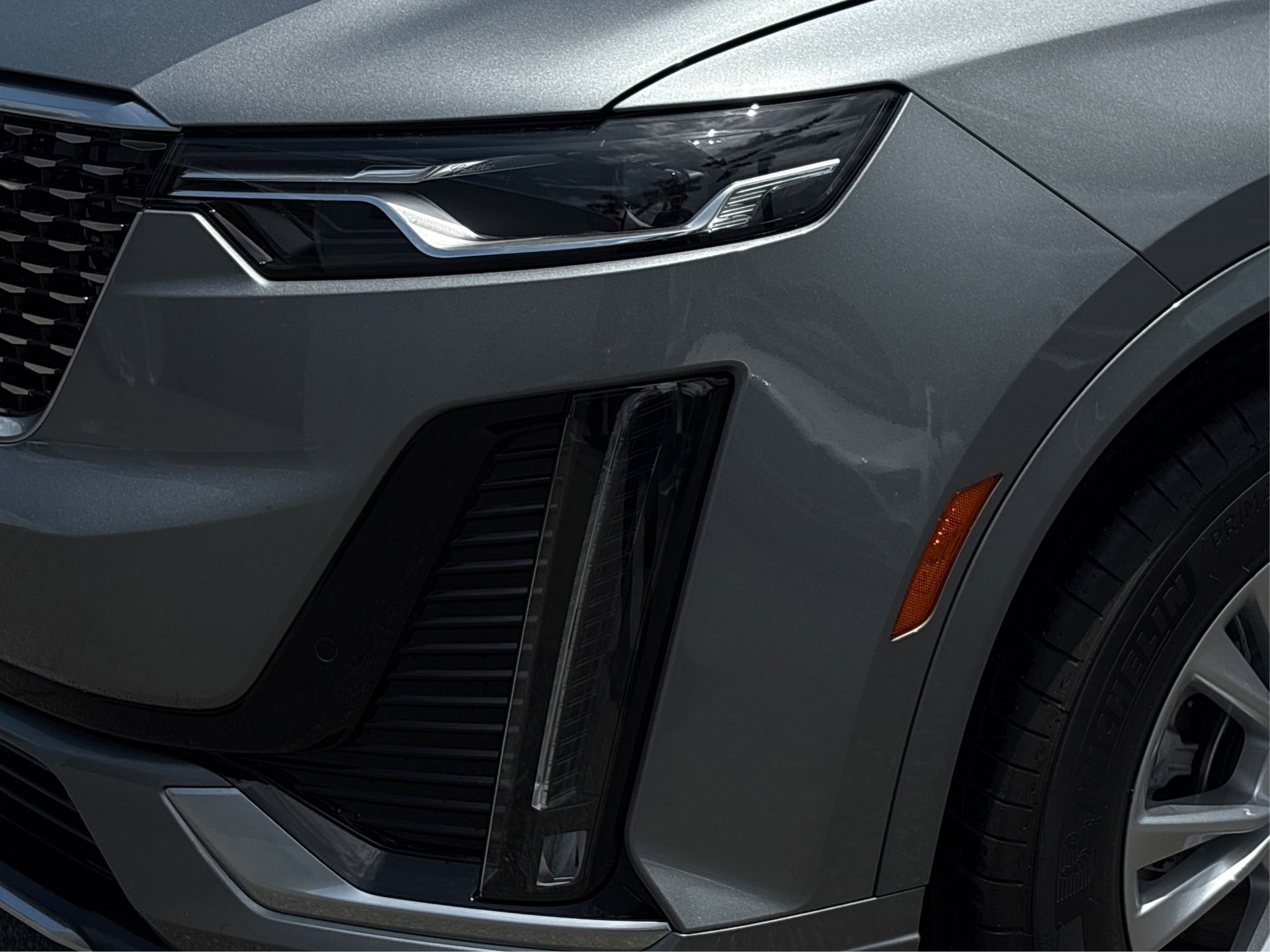 New 2025 Cadillac XT6 Luxury image 14