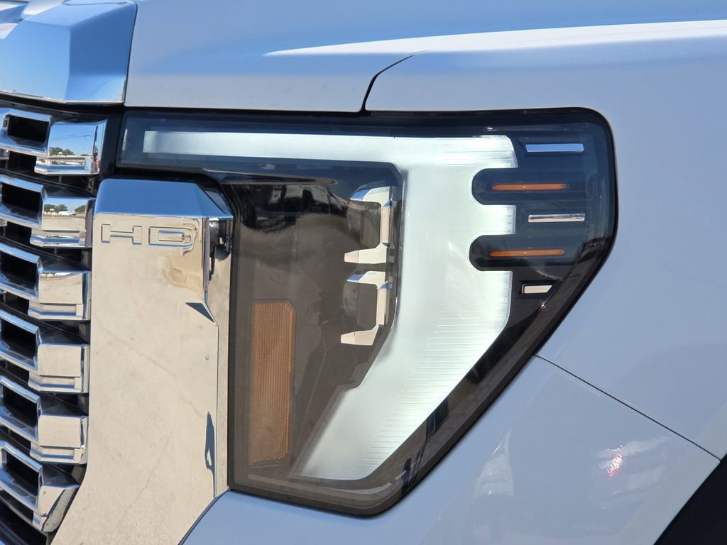 Used 2025 GMC Sierra 3500 Denali w/ Denali Reserve Package image 4