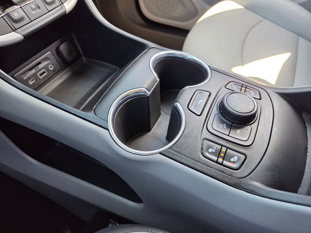 Used 2023 GMC Terrain SLT w/ Tech Package image 28