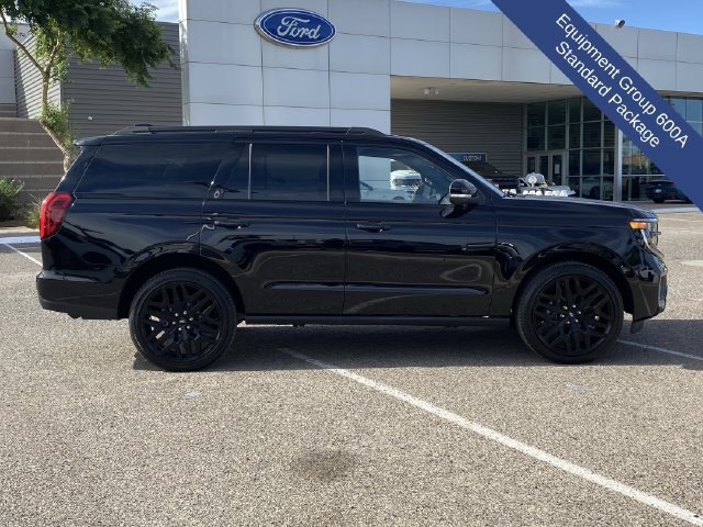 Used 2026 Ford Expedition Platinum w/ Stealth Performance Package AWD/4WD image 8