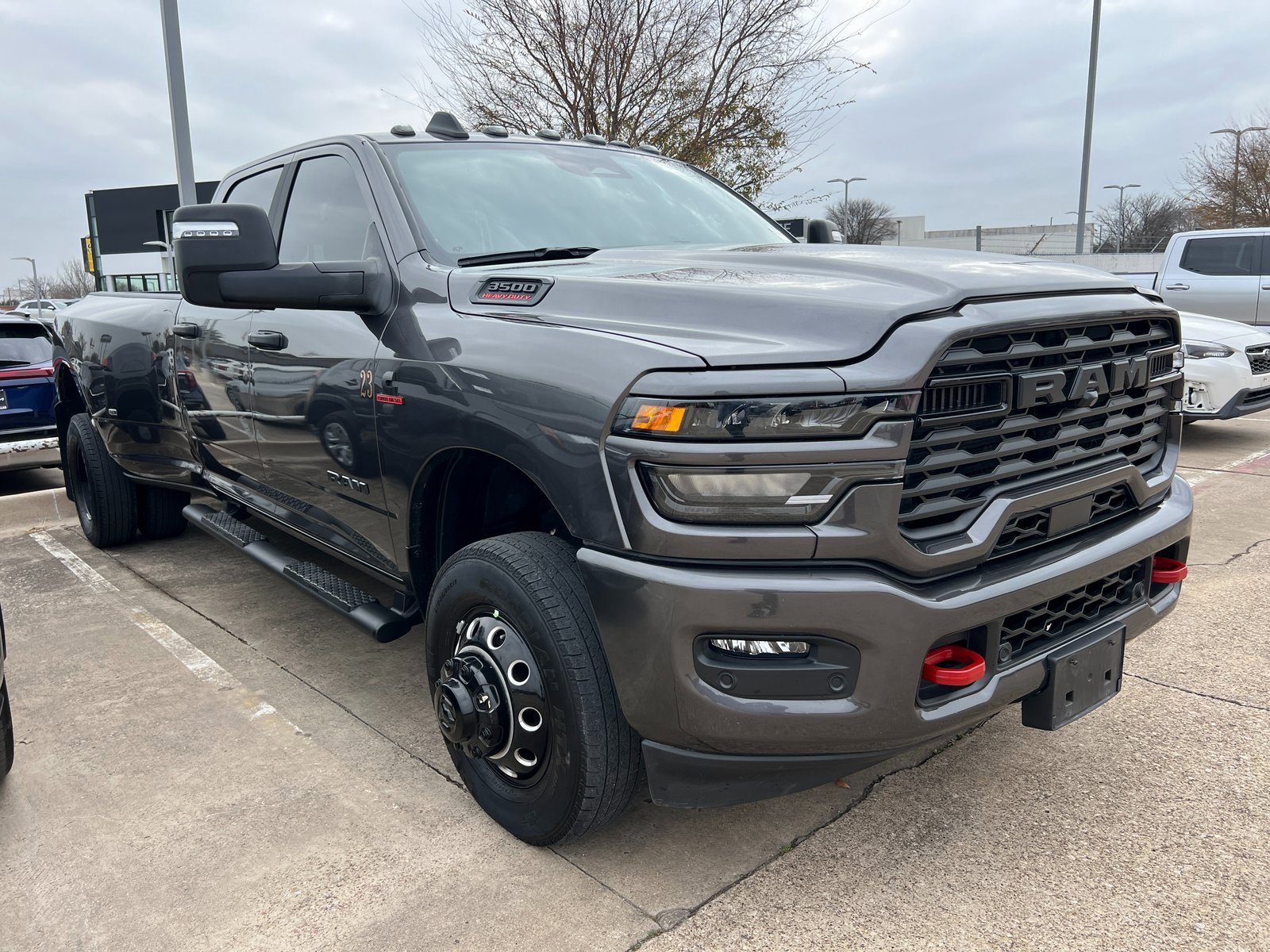 Used 2025 RAM 3500 Lone Star image 3