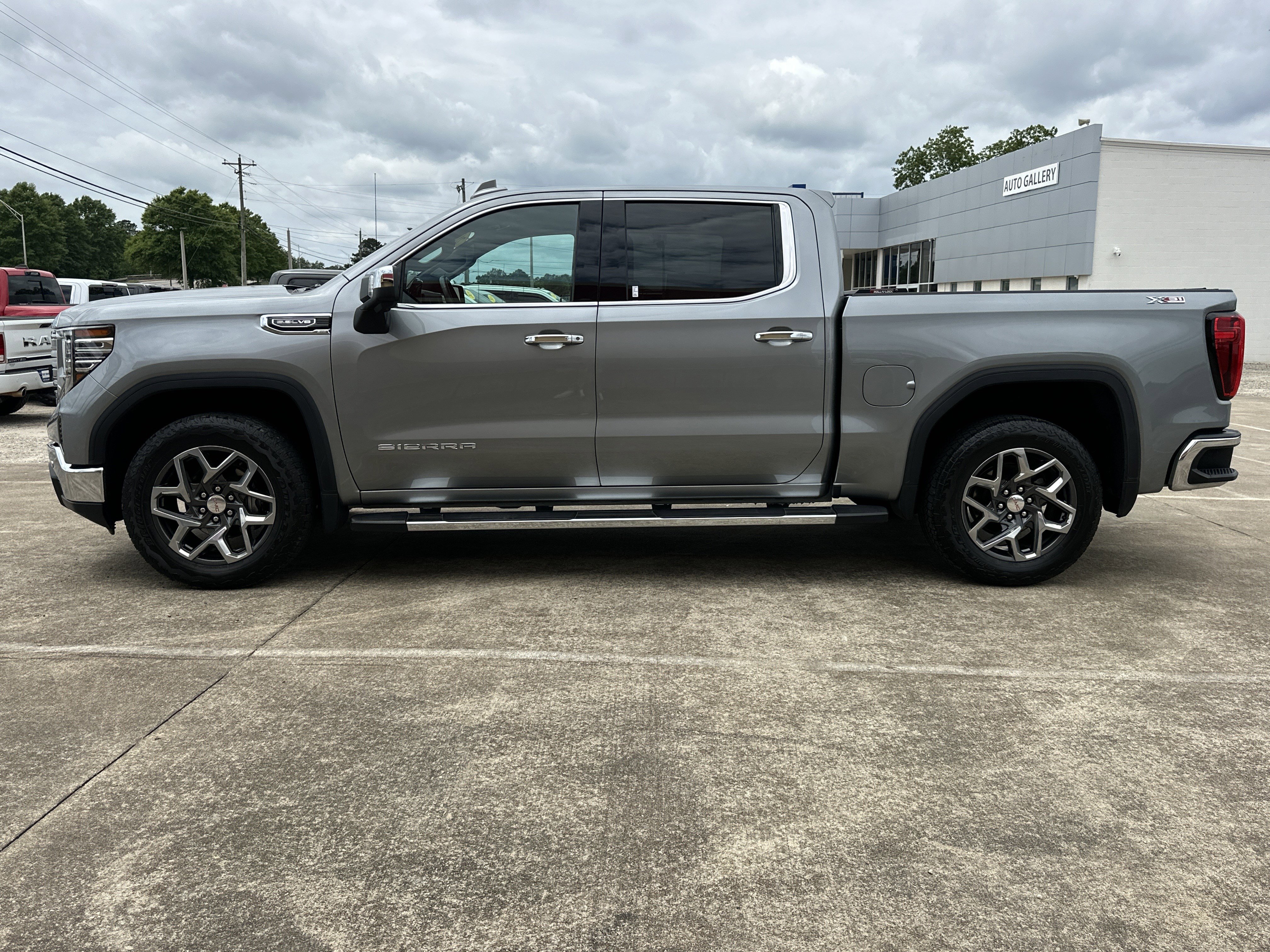 Certified 2024 GMC Sierra 1500 SLT w/ SLT Premium Plus Package AWD/4WD image 9