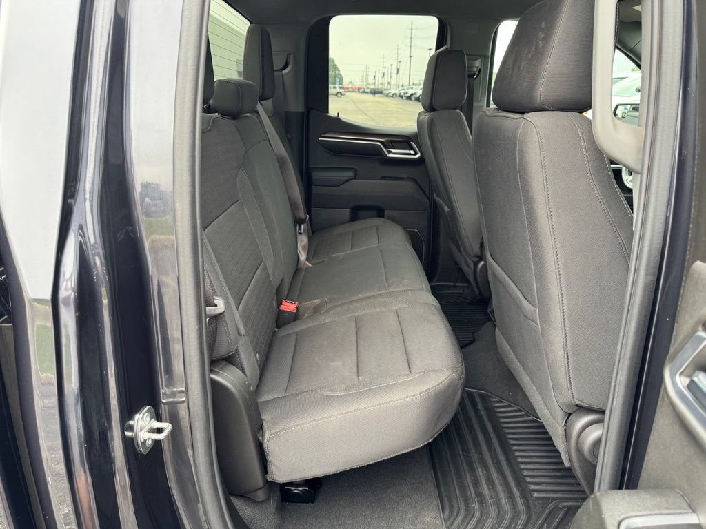 Used 2024 Chevrolet Silverado 1500 LT AWD/4WD image 24