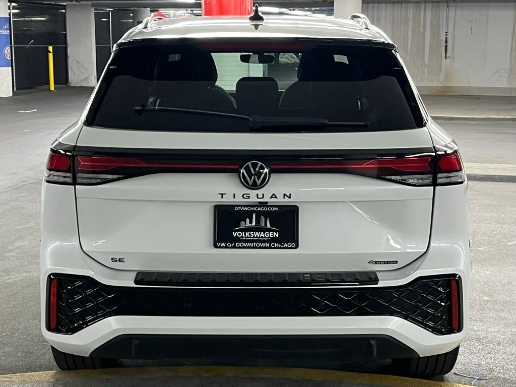 New 2025 Volkswagen Tiguan SE R-Line image 35