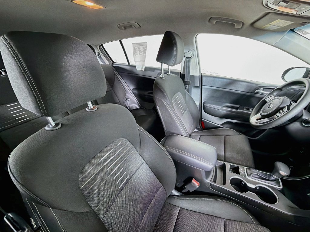 Used 2022 Kia Sportage LX w/ LX FWD Value Edition Package image 26