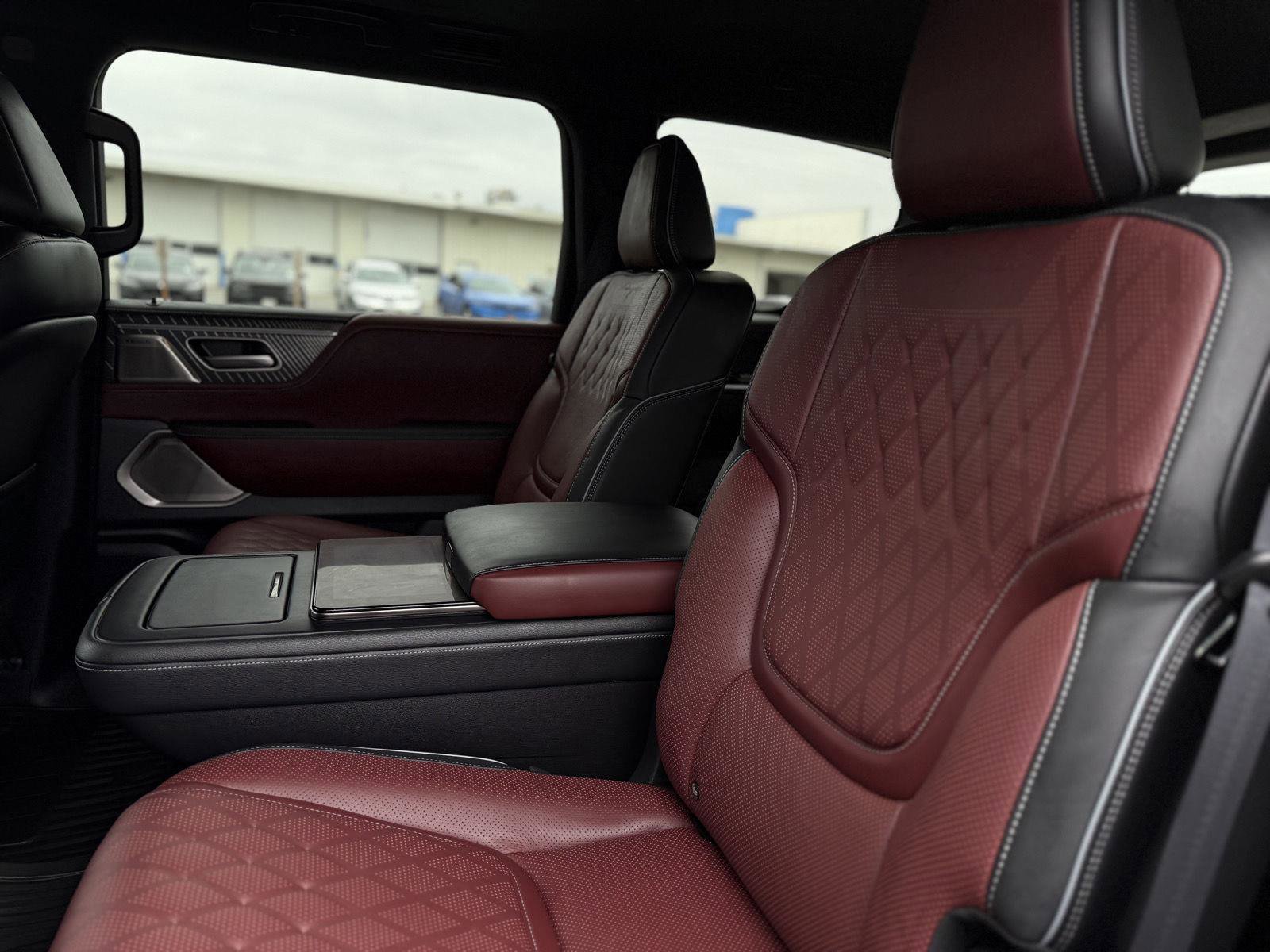 Used 2025 INFINITI QX80 Autograph w/ Autograph Exterior Package image 13