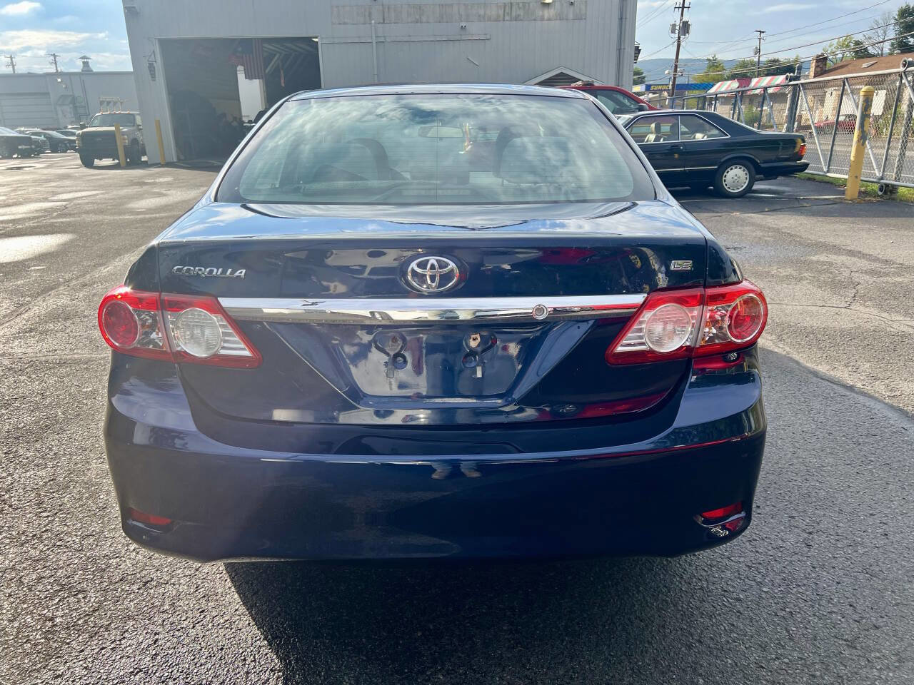 Used 2013 Toyota Corolla LE Special Edition image 5