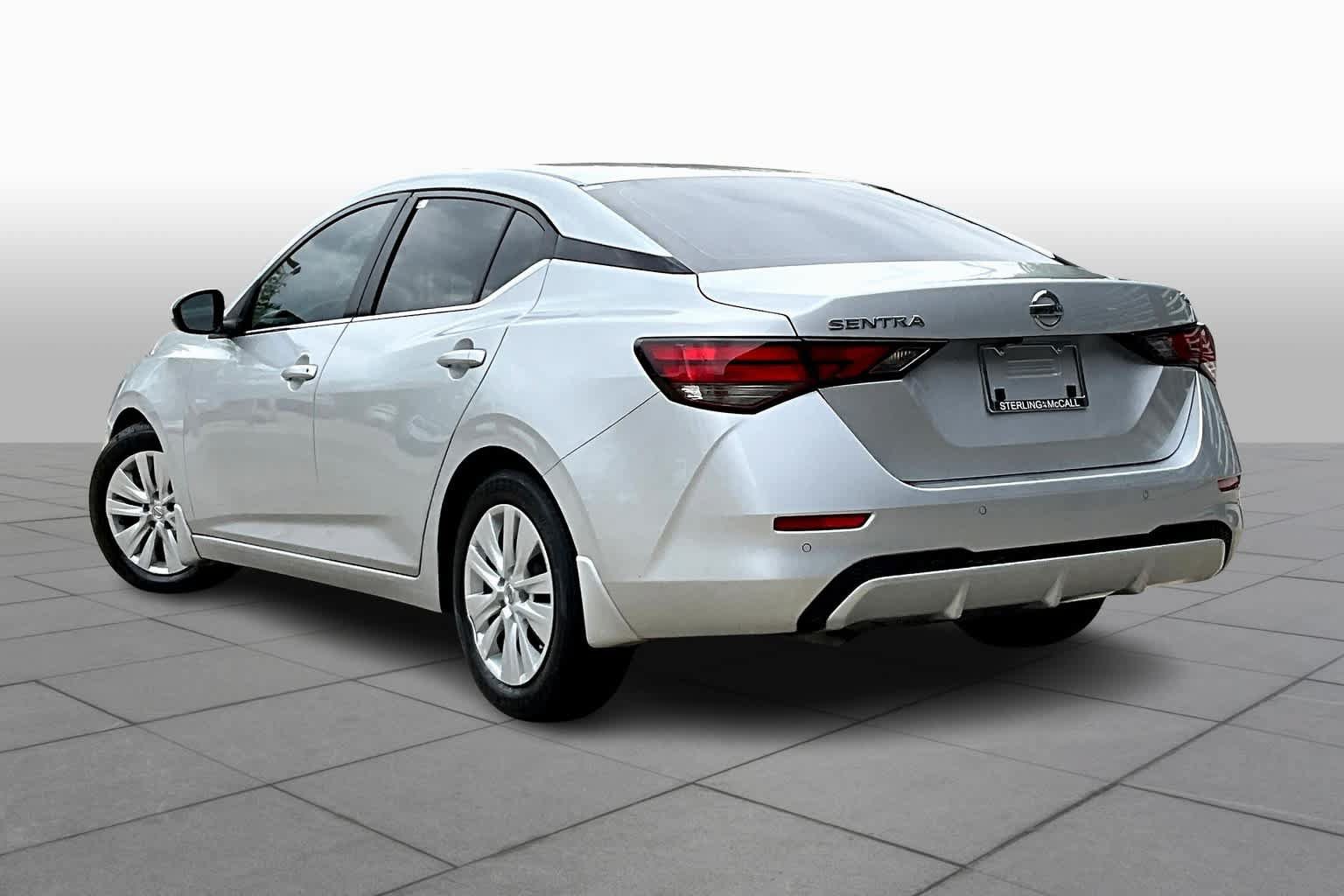 Used 2021 Nissan Sentra S FWD image 11