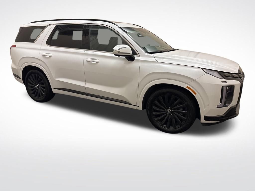 Used 2025 Hyundai Palisade Calligraphy image 4