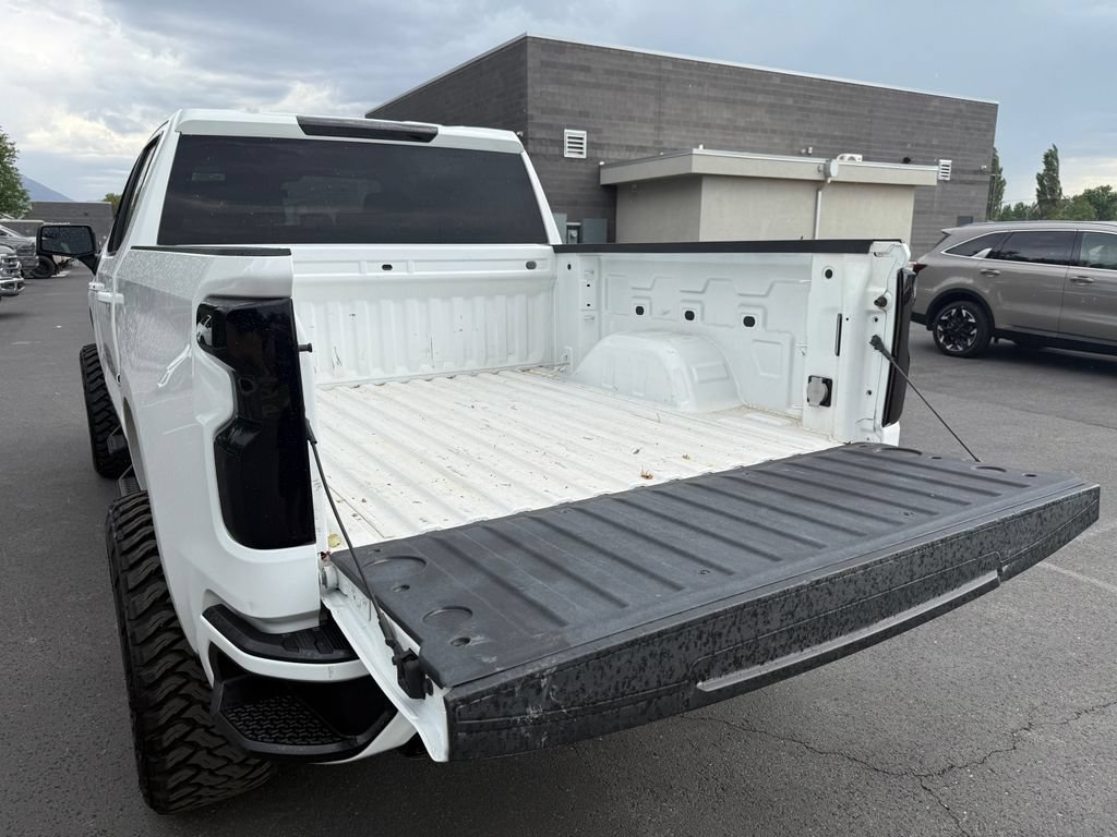 Used 2023 Chevrolet Silverado 1500 RST w/ Z71 Off-Road Package AWD/4WD image 13