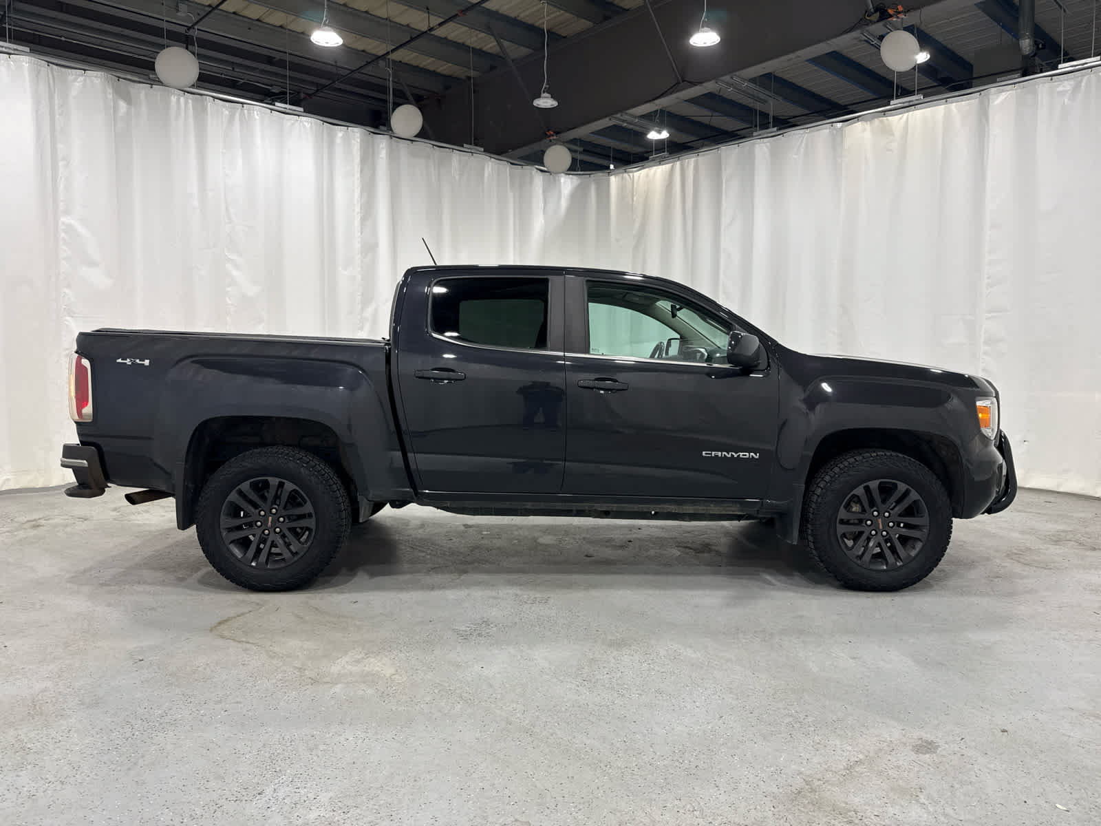 Certified 2020 GMC Canyon SLE w/ Elevation Edition AWD/4WD image 6