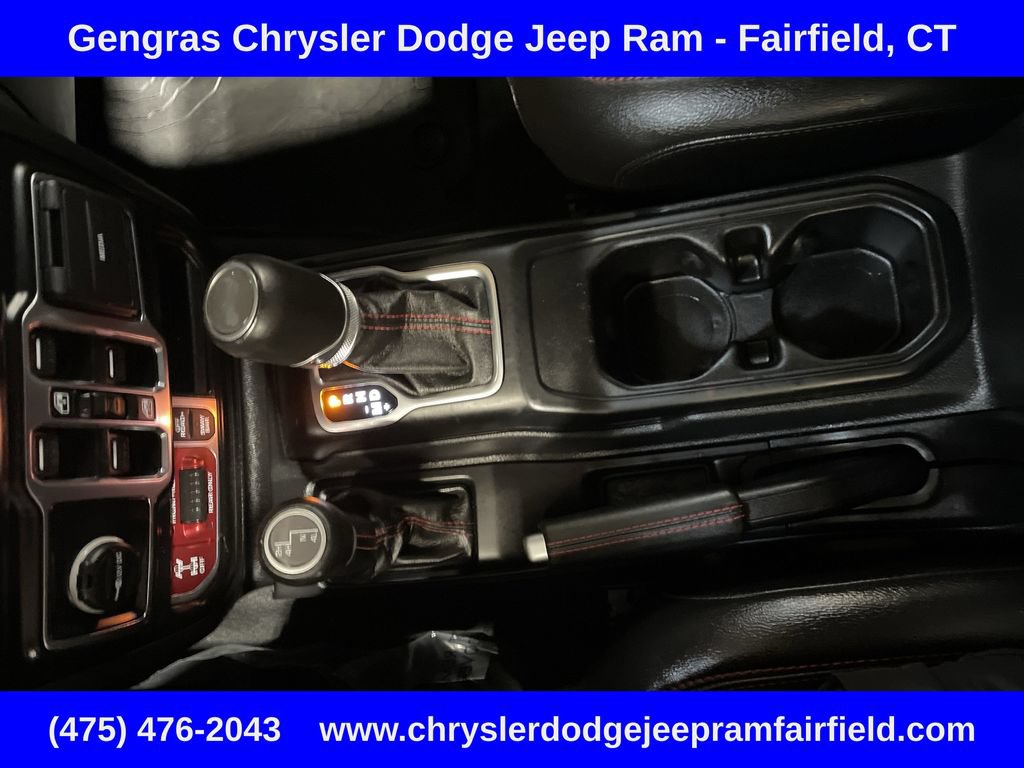 Used 2023 Jeep Wrangler Unlimited Rubicon w/ Cold Weather Group AWD/4WD image 36