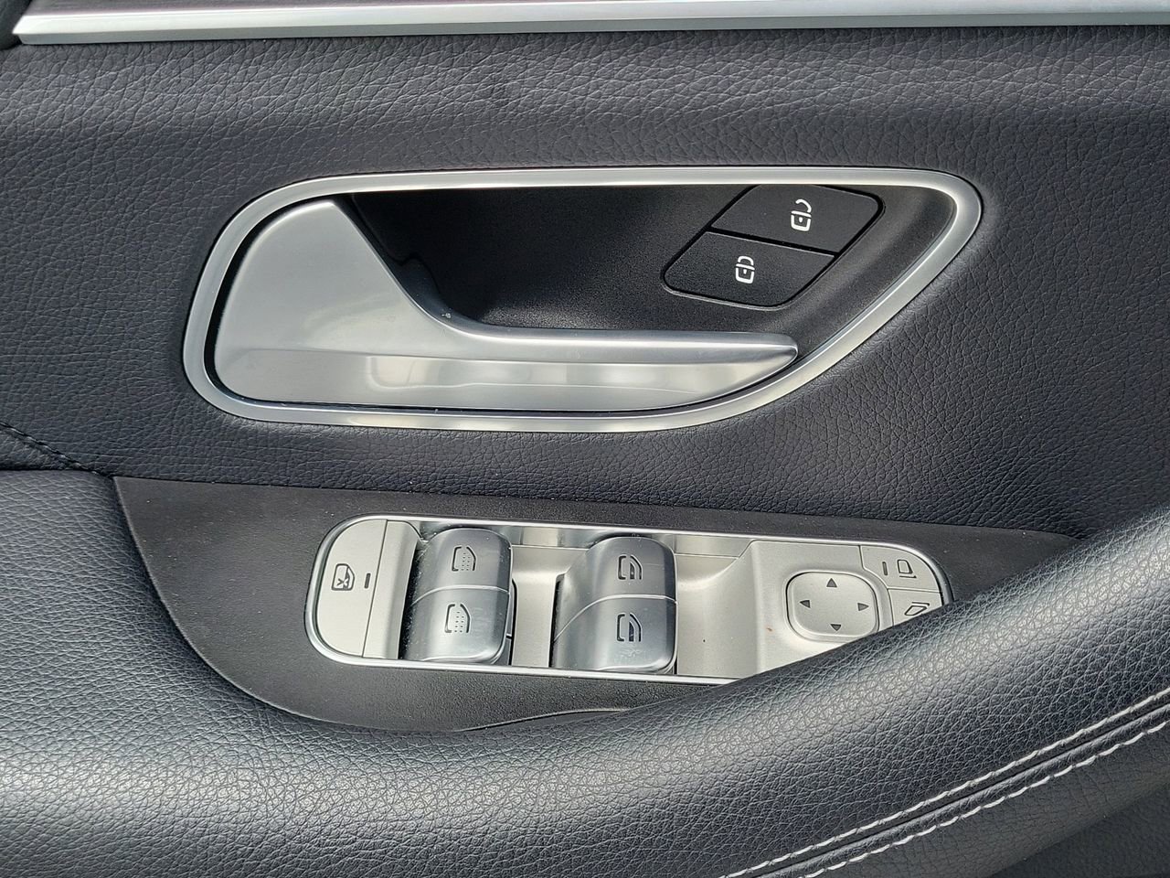 Certified 2023 Mercedes-Benz GLS 580 4MATIC image 29