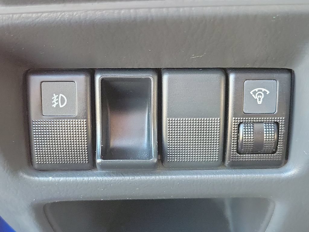 Used 2003 MAZDA Protege5 FWD image 12