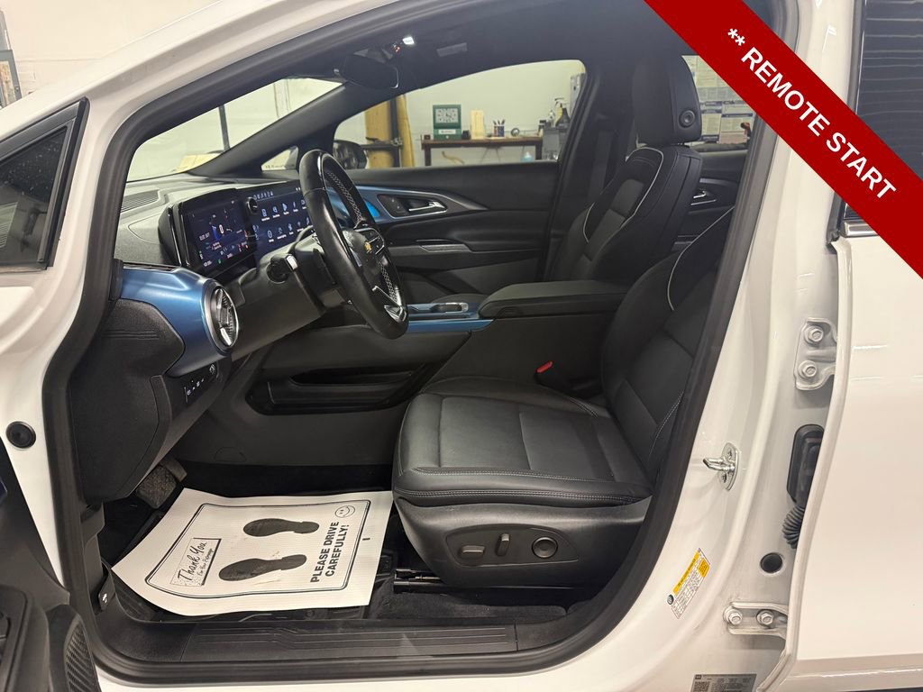 Used 2024 Chevrolet Equinox EV LT image 14