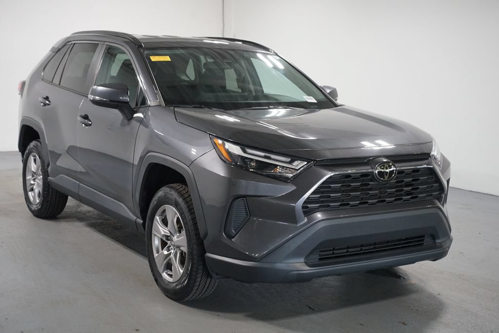 Certified 2023 Toyota RAV4 XLE FWD image 3