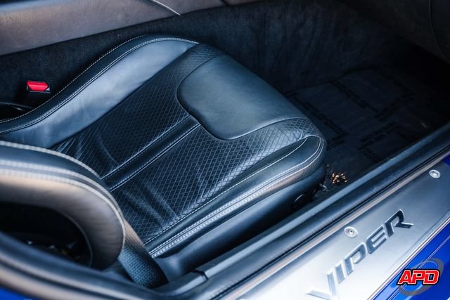 Used 2013 SRT Viper GTS w/ GTS Laguna Interior Pkg RWD image 80