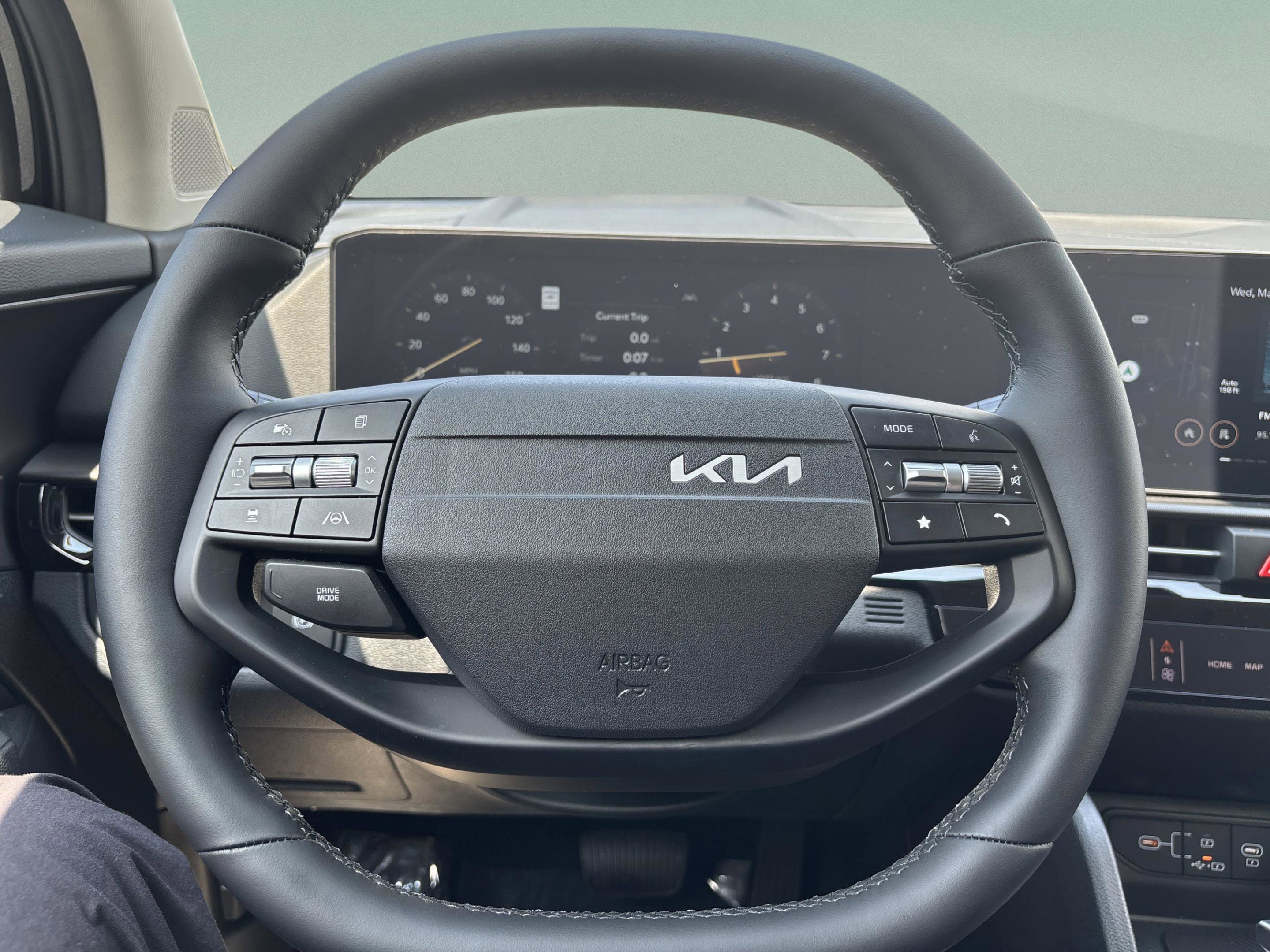 New 2026 Kia Sportage SX image 13