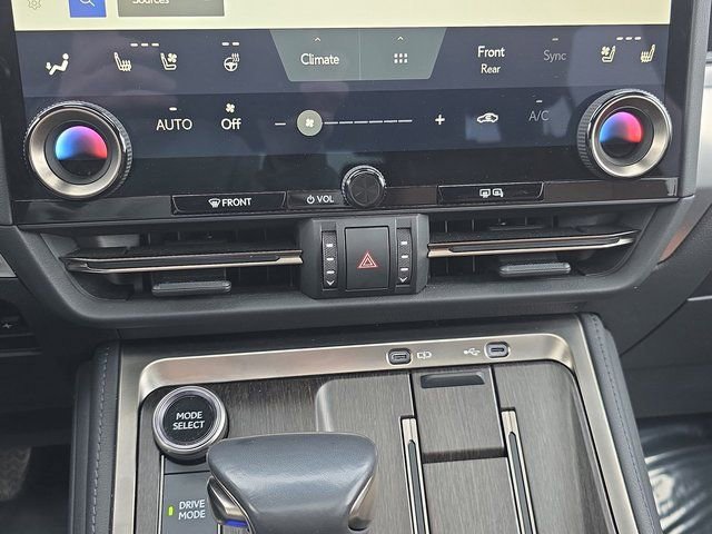 Certified 2024 Lexus GX 550 w/ Cold Area Package image 25