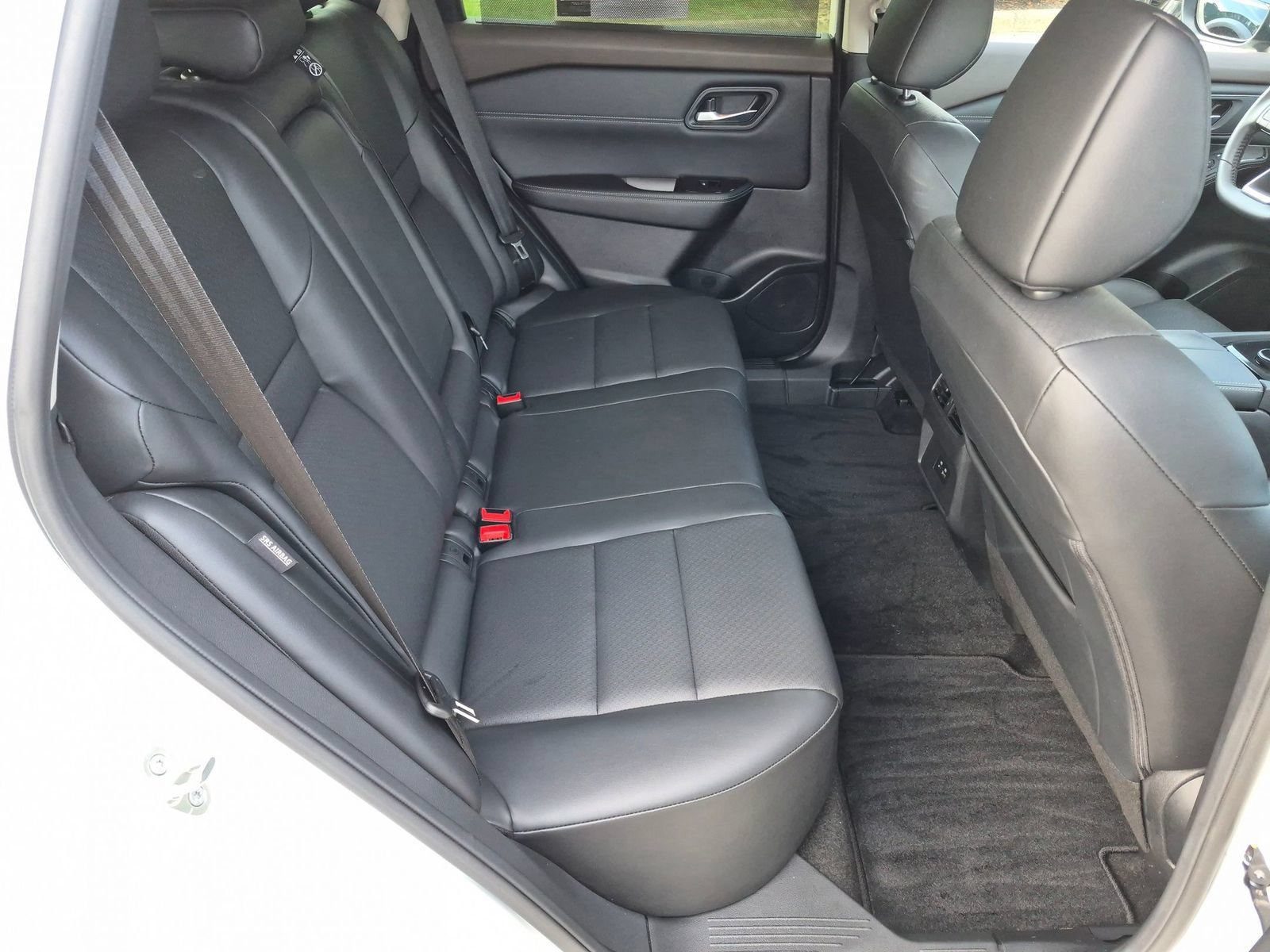 Certified 2023 Nissan Rogue SV w/ SV Premium B Package AWD/4WD image 34