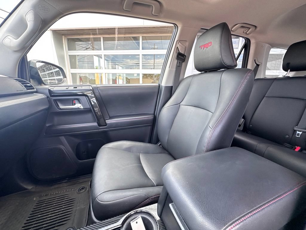 Used 2022 Toyota 4Runner TRD Off-Road Premium w/ TRD Black Wheel Package (TMS) AWD/4WD image 26