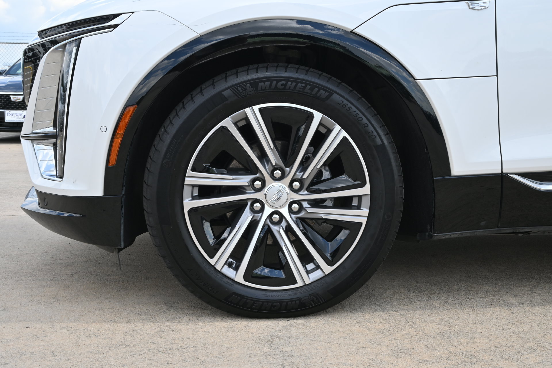 Certified 2024 Cadillac Lyriq Luxury w/ LPO, Floor Liner Package AWD/4WD image 28
