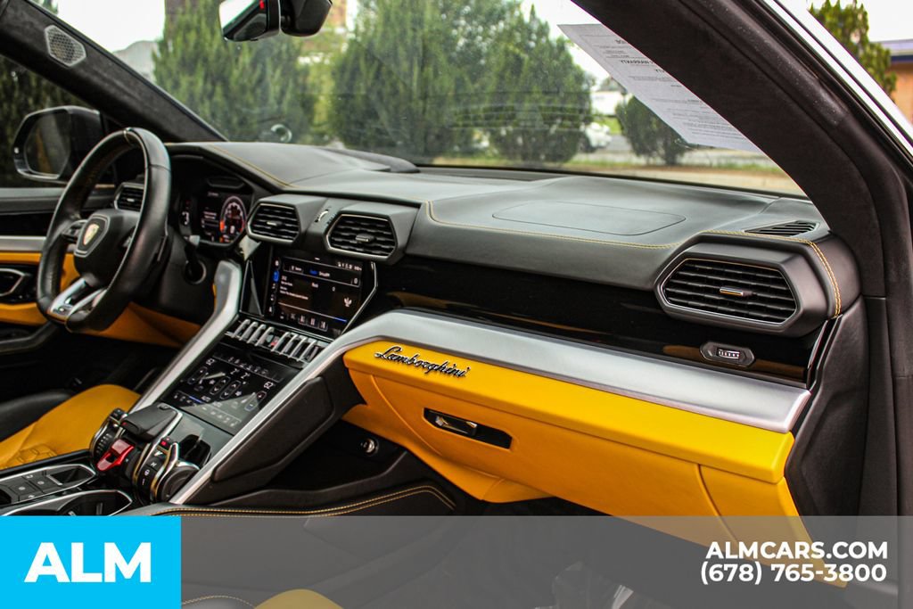 Used 2020 Lamborghini Urus AWD/4WD image 24