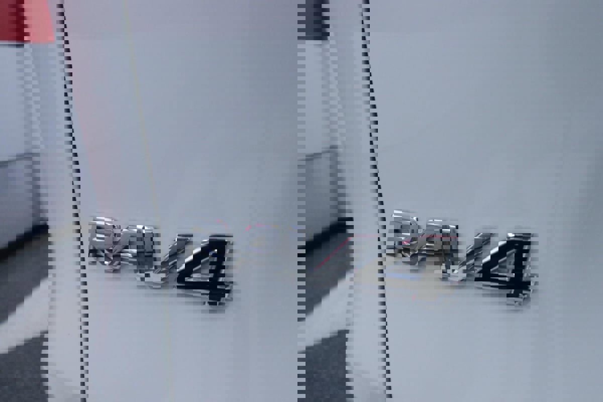 Used 2022 Toyota RAV4 XLE Premium image 26