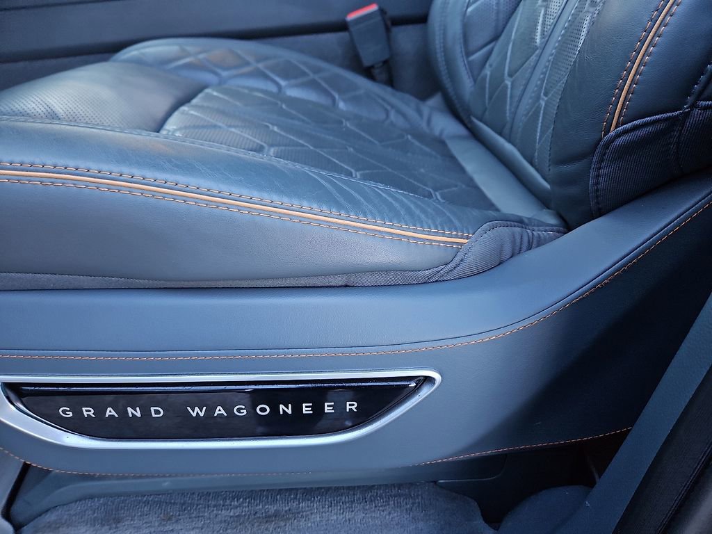 Used 2022 Jeep Grand Wagoneer Series III w/ Rear Seat Video Group 1 image 22