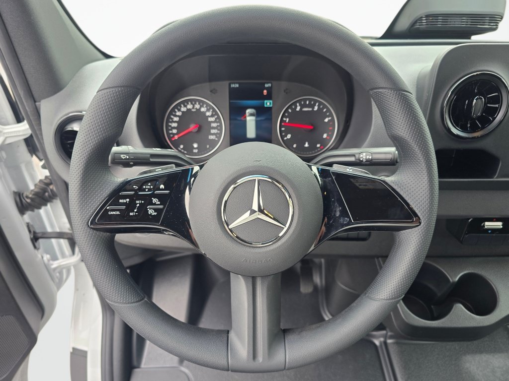 New 2026 Mercedes-Benz Sprinter 2500 image 29