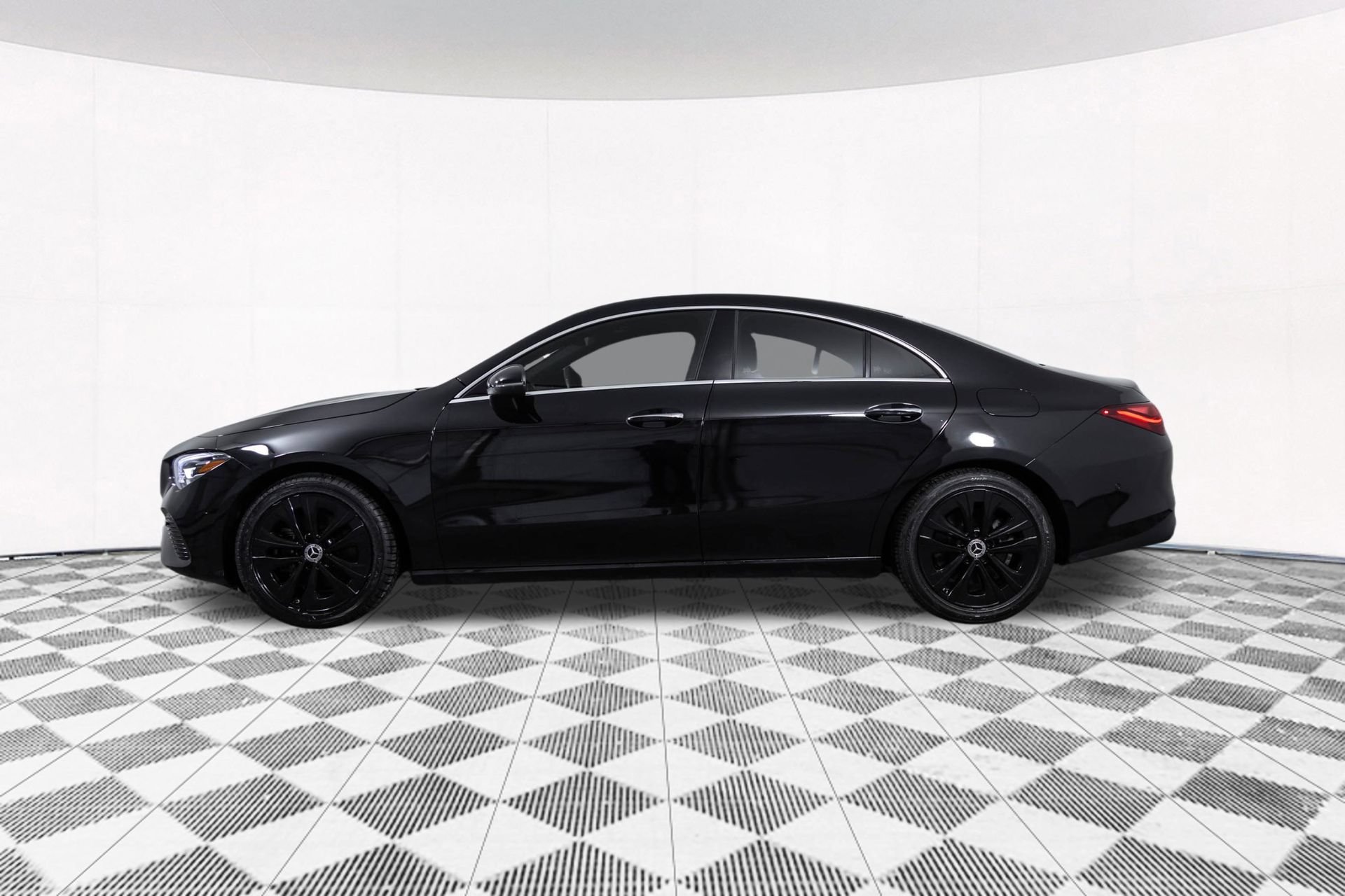 Used 2025 Mercedes-Benz CLA 250 4MATIC image 13